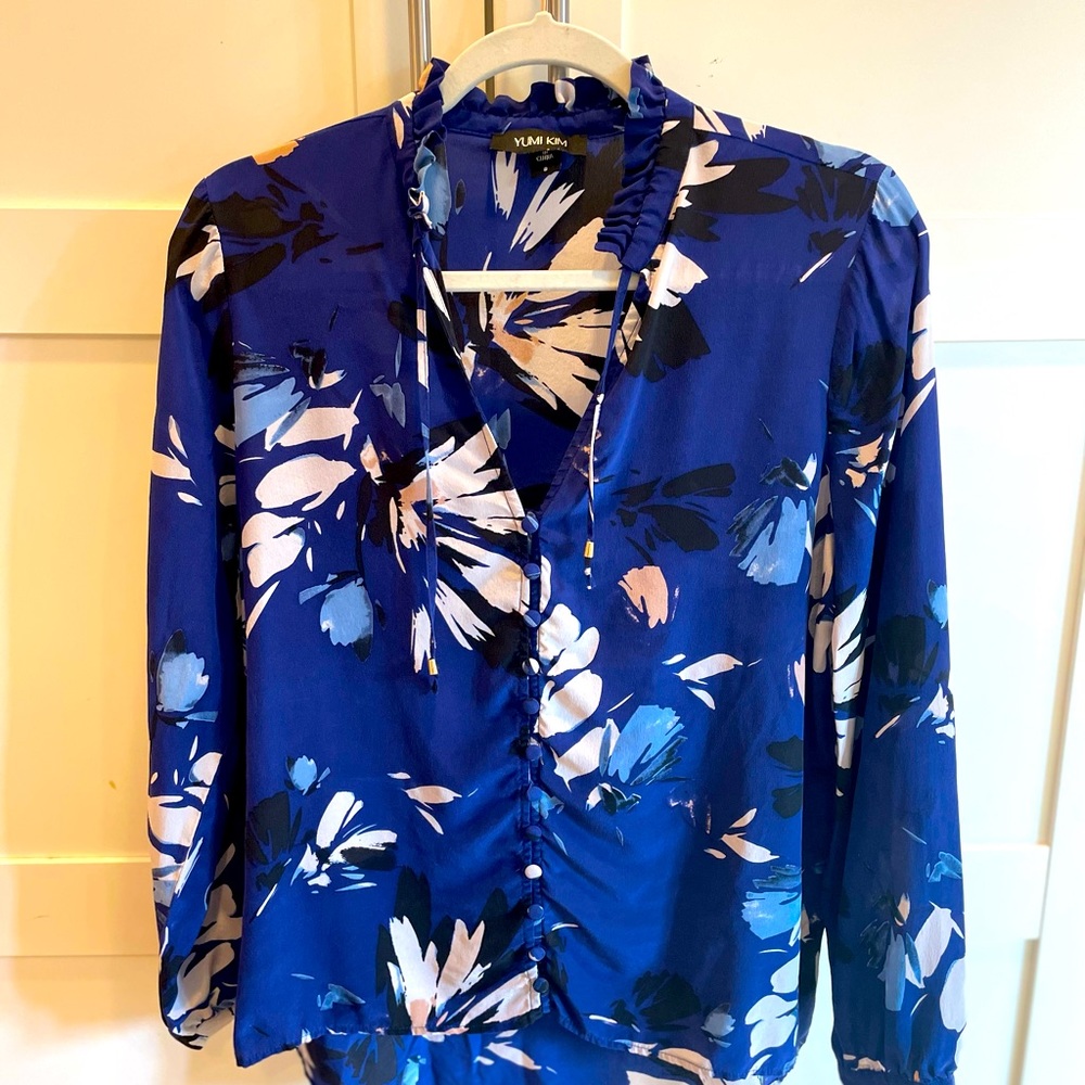 *ALL ITEMS IN MY CLOSET IS $25 OR LESS*